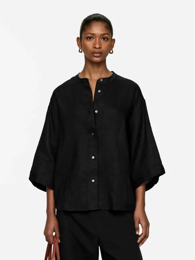 Afslappet linnedskjorte