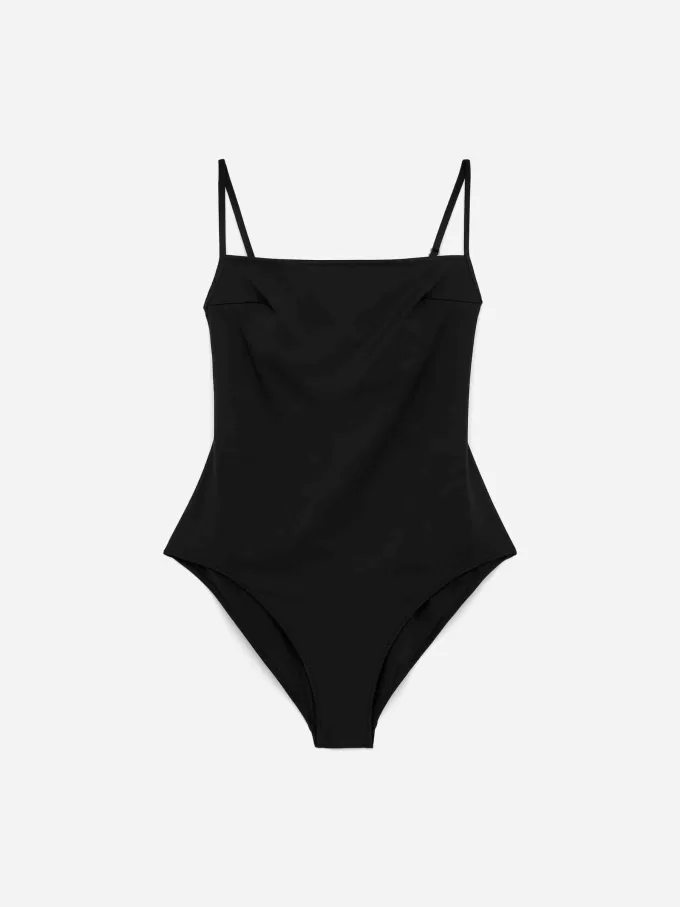 Badedragt med firkantet hals