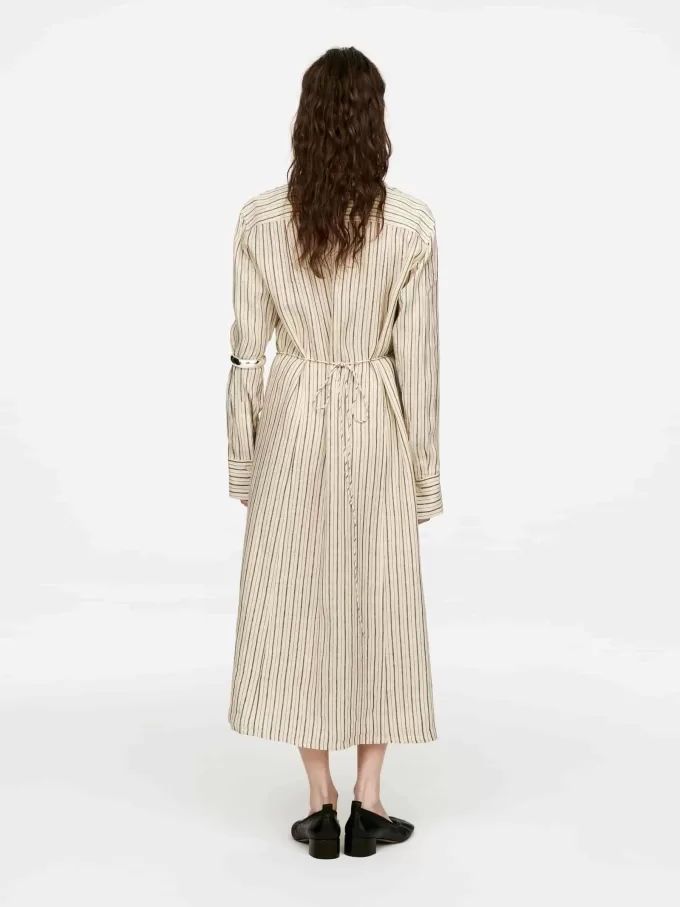 Omslag-detalje linned kjole