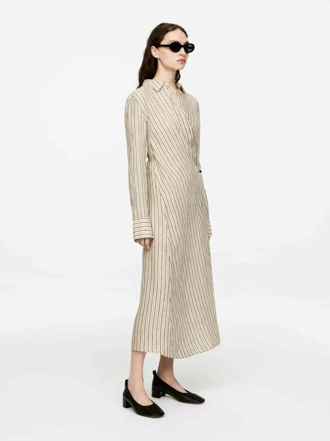 Omslag-detalje linned kjole