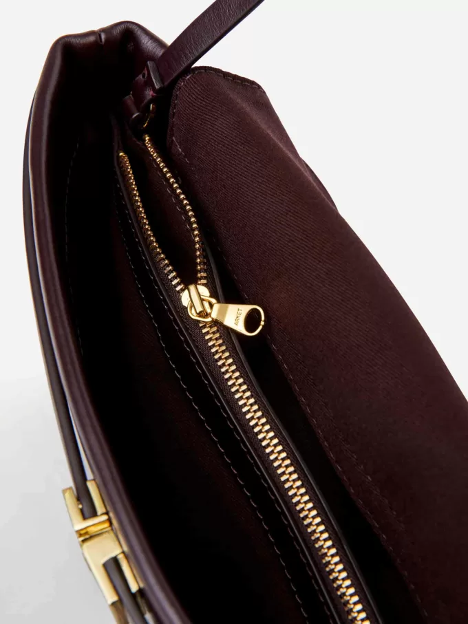 Skuldertaske i læder