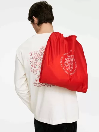 ARKET CAFÉ Pakbar pose