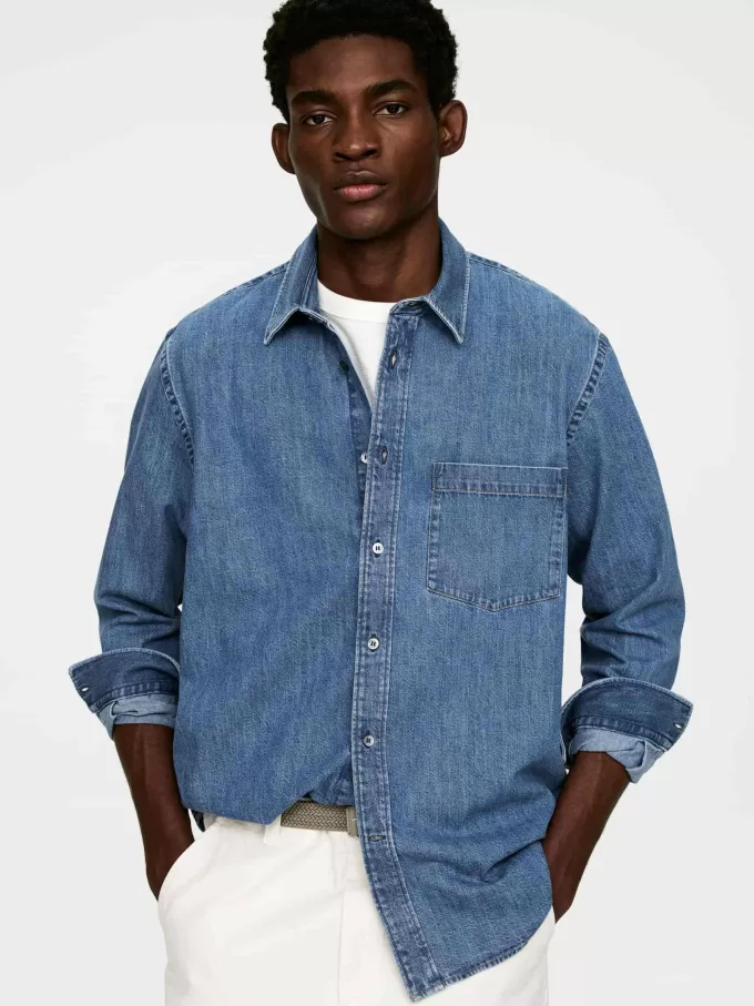 Afslappet denimskjorte