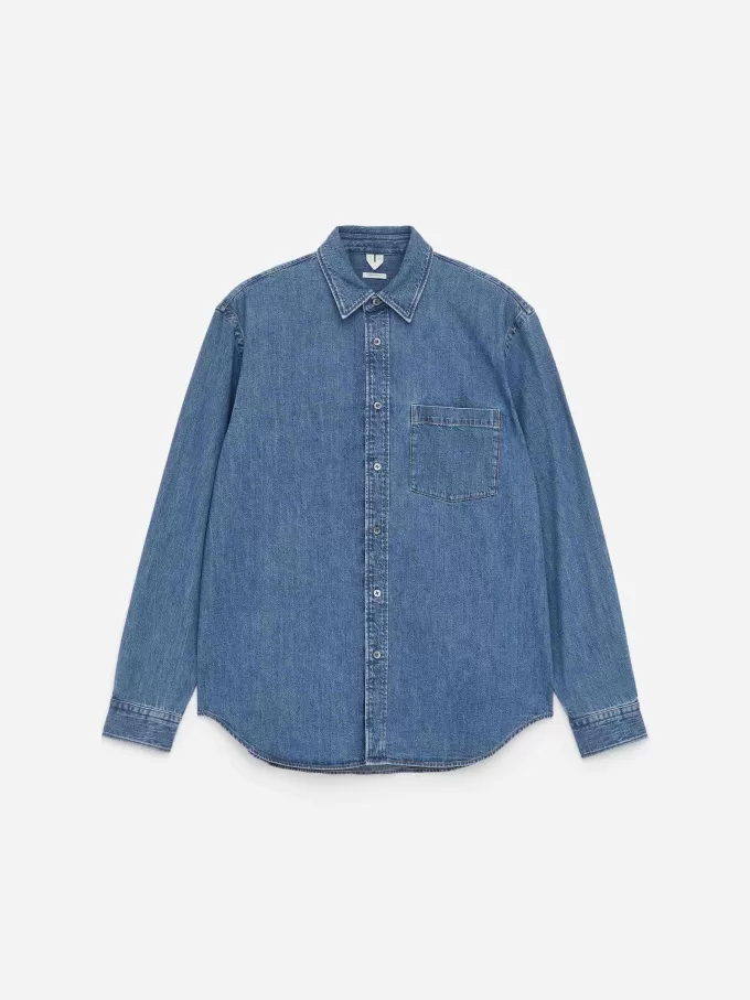 Afslappet denimskjorte