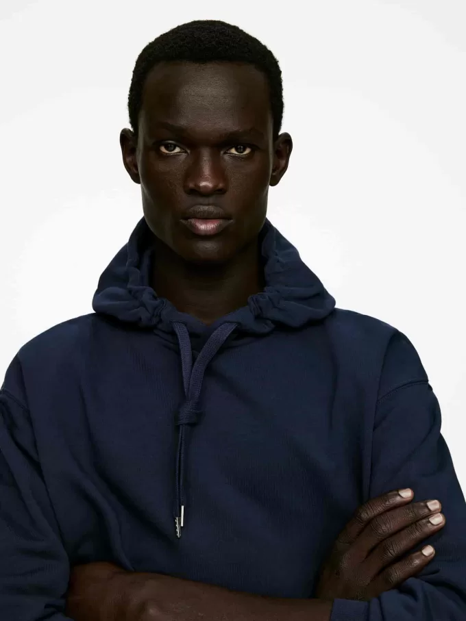 Afslappet hættetrøje