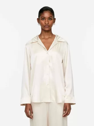 Afslappet silkeskjorte