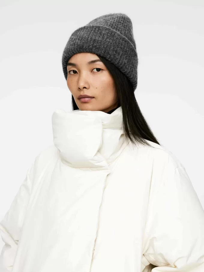 Alpaca-Merino Blend Beanie Alpaca-Merino Blend Beanie