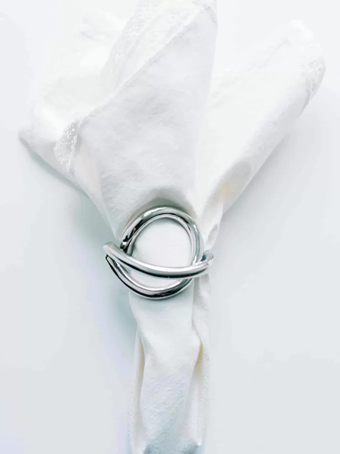 Blondekantsservietsæt med 2 stk Blondekantsservietsæt med 2 stk