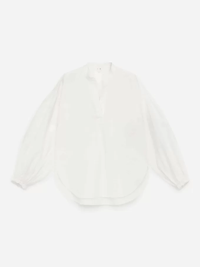 Bluse med volumenærmer