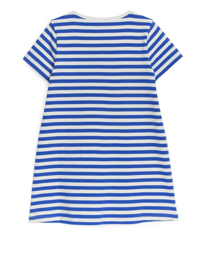 Broderet T-shirt kjole Broderet T-shirt kjole