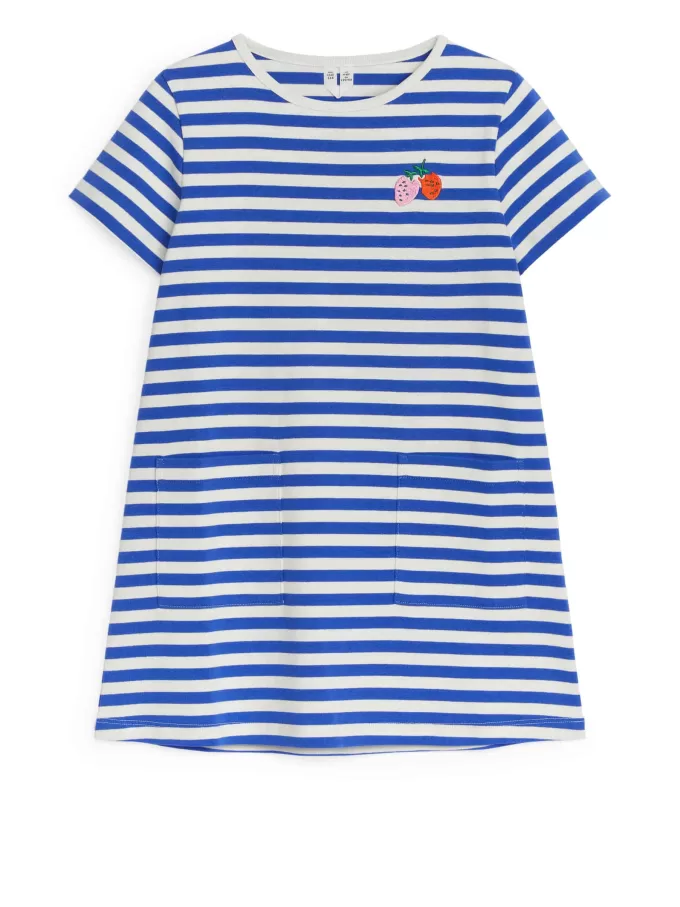 Broderet T-shirt kjole Broderet T-shirt kjole