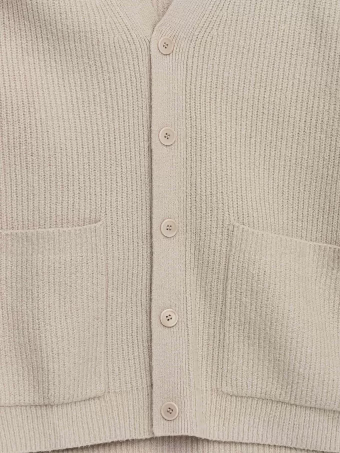 Cardigan med V-hals Cardigan med V-hals