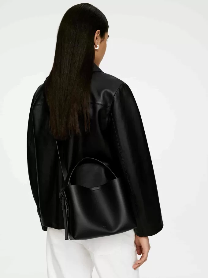 Crossbody taske i læder