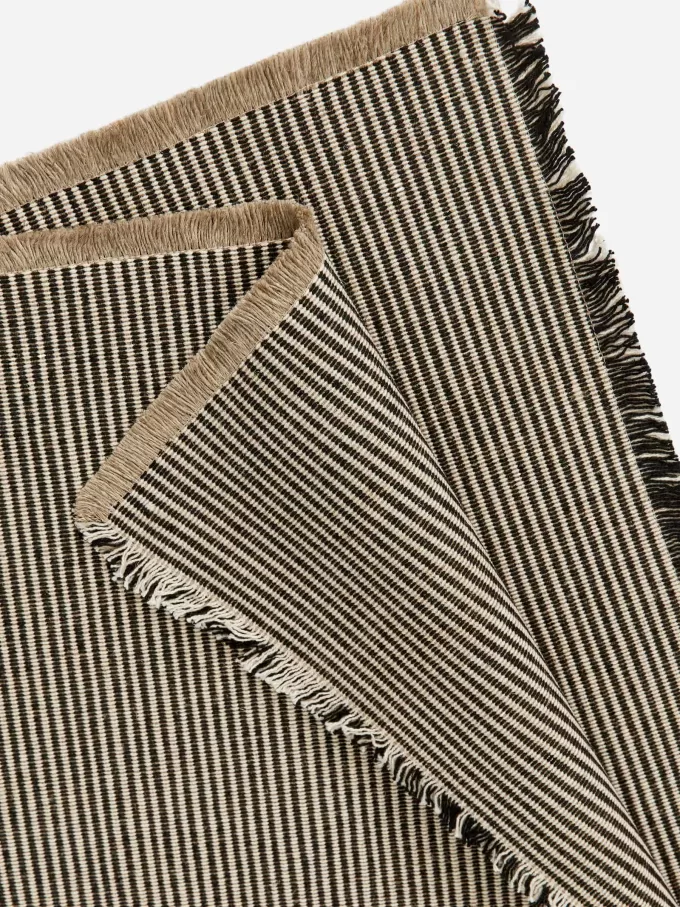 Dækkeserviet i linnedblanding med 2 stk Dækkeserviet i linnedblanding med 2 stk