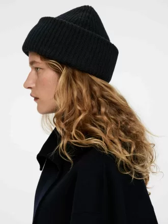 Dobbelt-foldet uldhue