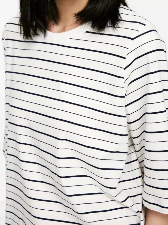 Drapy T-shirt i bomuld Drapy T-shirt i bomuld