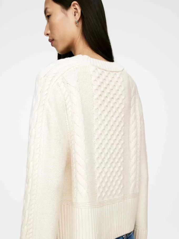 Kabelstrikket uldcardigan Kabelstrikket uldcardigan