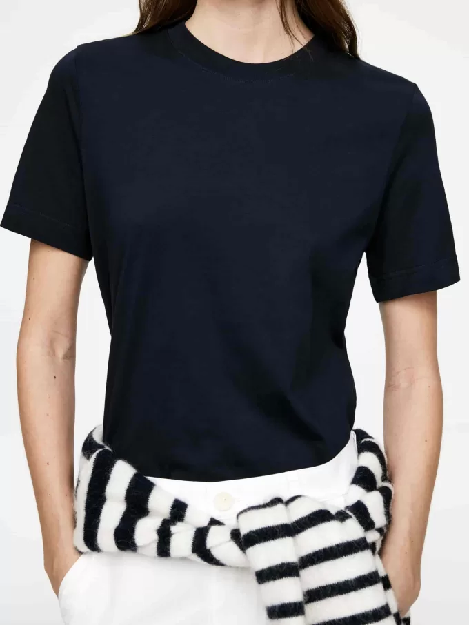 LILY letvægts T-shirt