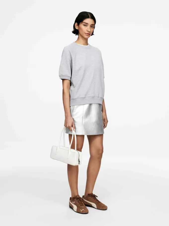 Metallisk lædernederdel