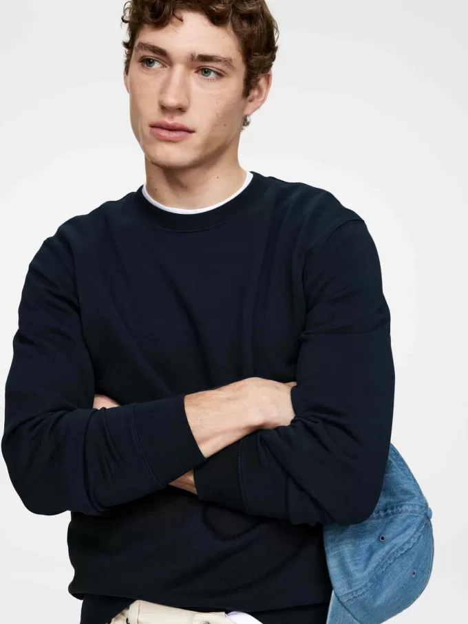 Mid-Weight Sweatshirt Mid-Weight Sweatshirt