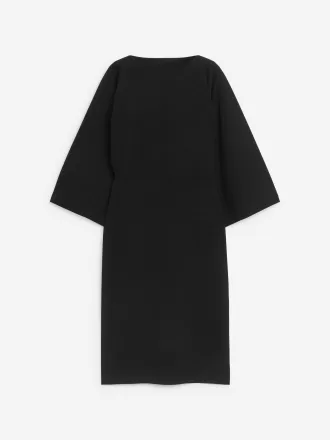 Midikjole med bådhals