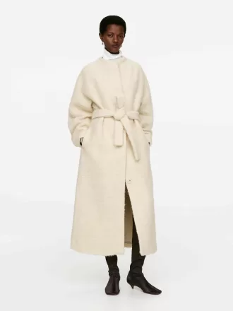 Over-knæet satinsøvler