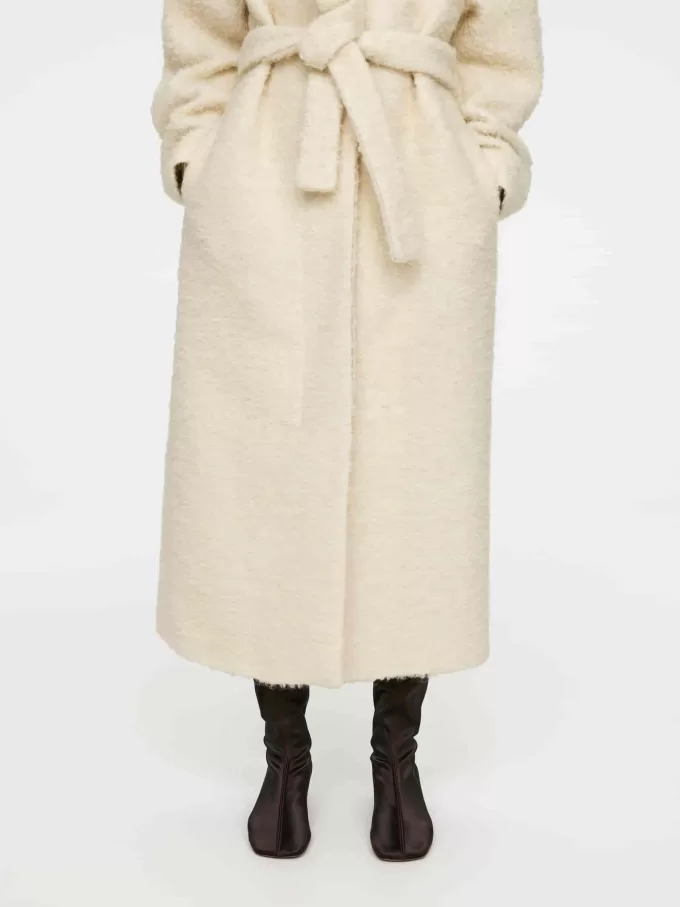 Over-knæet satinsøvler