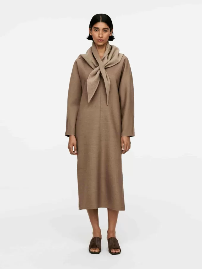 Sandaler i ruskind med mellemhæl