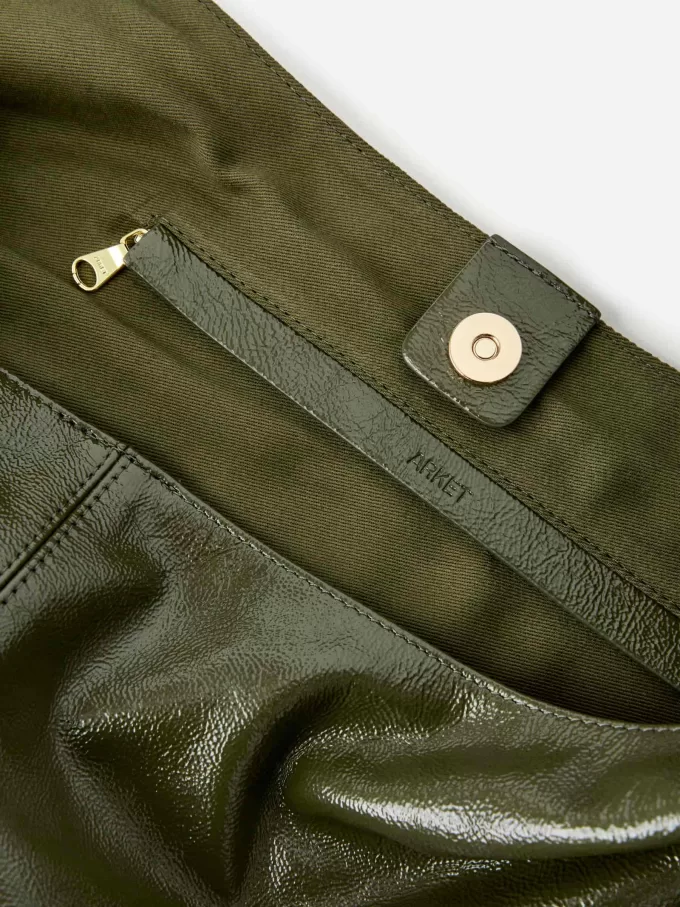 Skinnende lædertaske Skinnende lædertaske