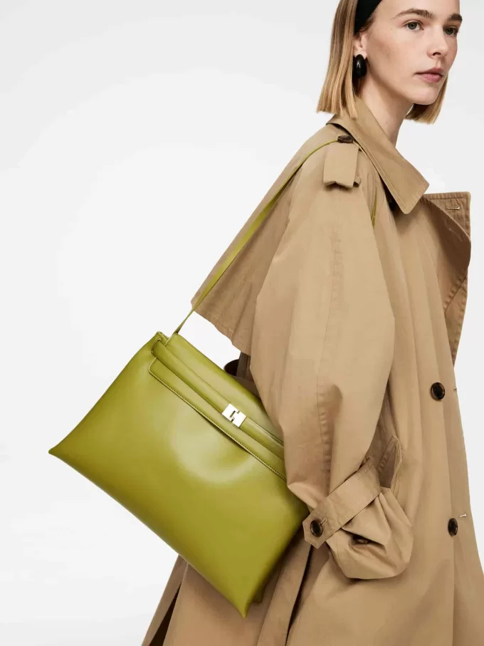 Skuldertaske i læder