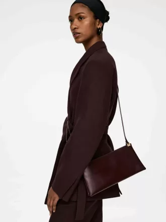 Skuldertaske i læder