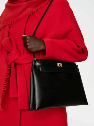 Skuldertaske i læder