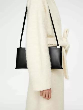 Skuldertaske i læder