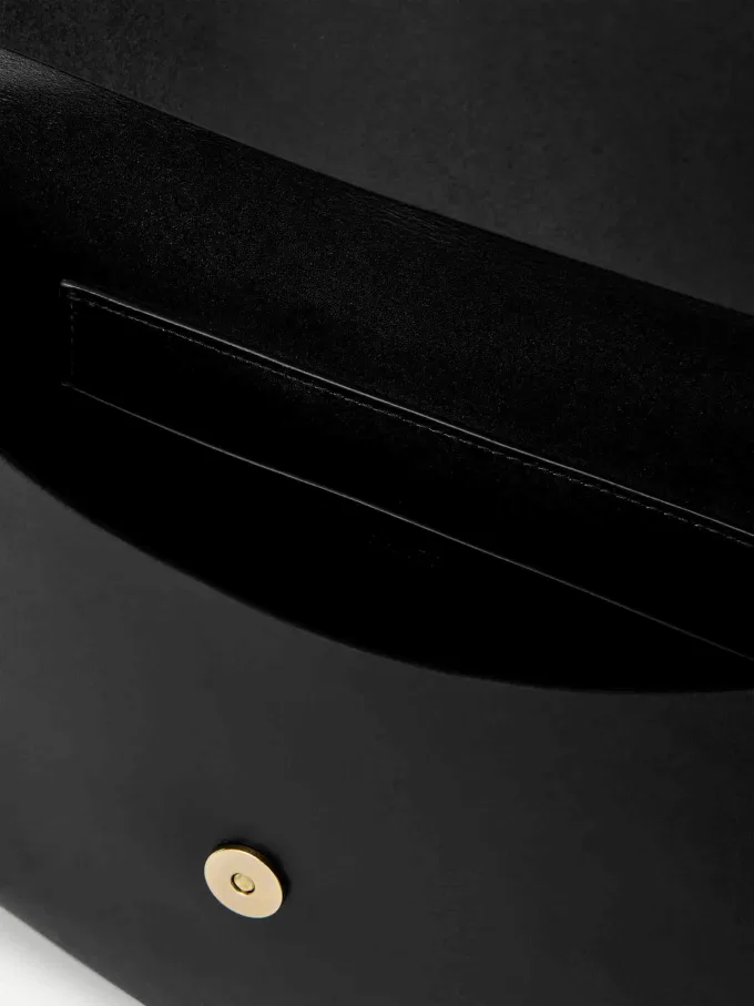 Skuldertaske i læder