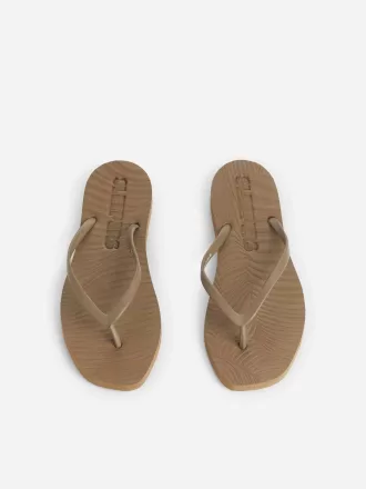 Sveller tilspidsede flip flops