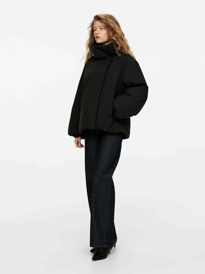 Upcycled dunjakke med høj krave Upcycled dunjakke med høj krave