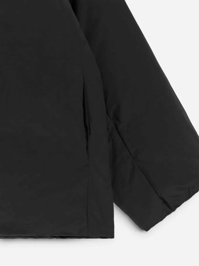 Upcycled dunjakke med høj krave Upcycled dunjakke med høj krave