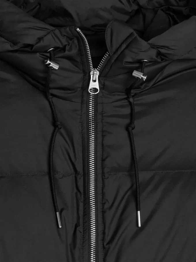 Upcycled ned lang frakke Upcycled ned lang frakke